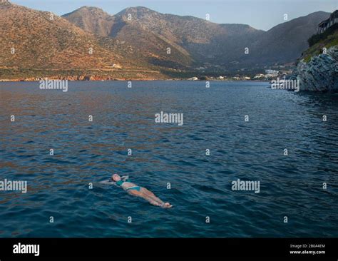 Mädchen teenager bikini Stockfotos und bilder Kaufen Alamy