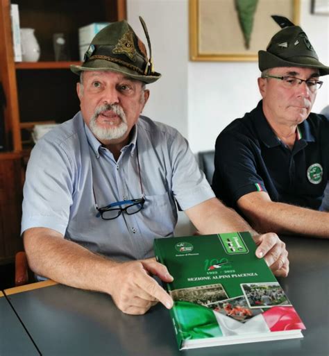 Gli Alpini Di Piacenza Festeggiano I Cent Anni Una Grande Festa