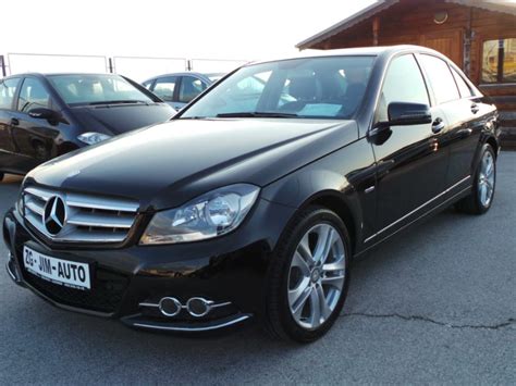 Mercedes Benz C200 CDI Avantgarde NAVI SERVISNA KREDITI KARTICE 2011 God