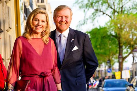 Máxima draagt nieuwe outfit op Bevrijdingsdag Modekoningin Máxima