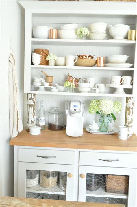 Organizing a Small Kitchen - Becky's Farmhouse