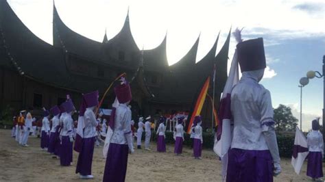 Foto Pertama Kali Istana Pagaruyung Selenggarakan Upacara Hut Ri