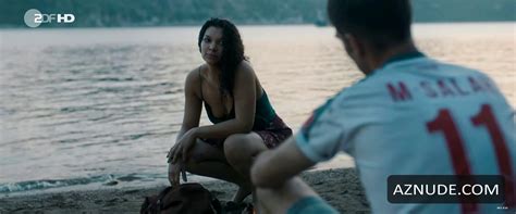 ES GILT DAS GESPROCHENE WORT NUDE SCENES AZNude