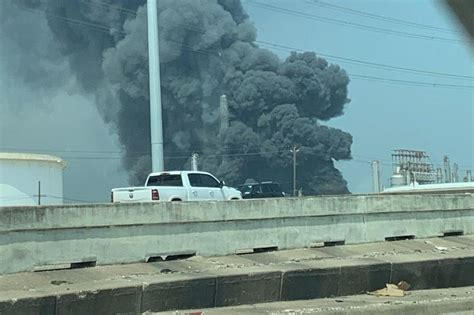 No Injuries Reported In Explosion Fire At Shell Refinery Near Houston