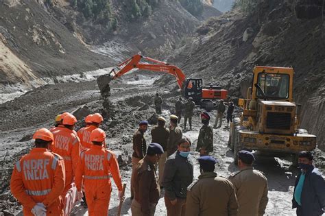 deadly glacier break himalayan glaciers  collapse  frequently