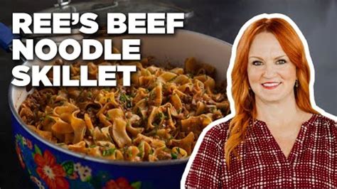 Rees Drummond Makes A Beef Noodle Skillet The Pioneer Woman Food