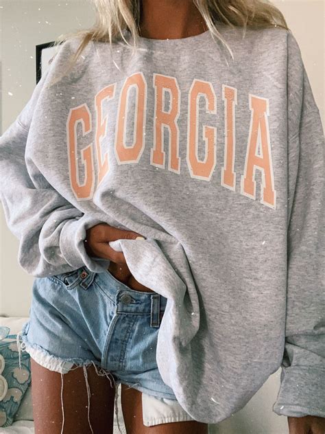 Olivelynn Original Georgia Sweatshirt 🌸 Trendy Summer Outfits Cute