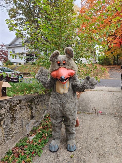 chuck e cheese costume head for sale 1