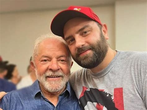 Filho De Lula Vira Gal E Chama Aten O Nas Redes Sociais