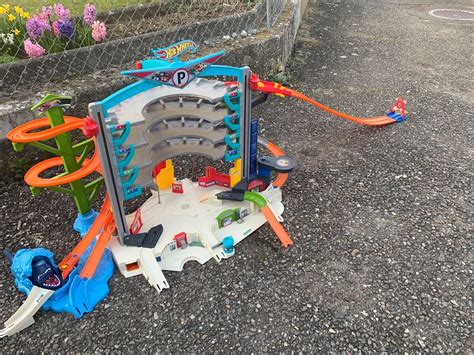Hot Wheels Garage Spielzeug Gebraucht In Thayngen F R Chf Mit Lieferung Auf Ricardo Kaufen