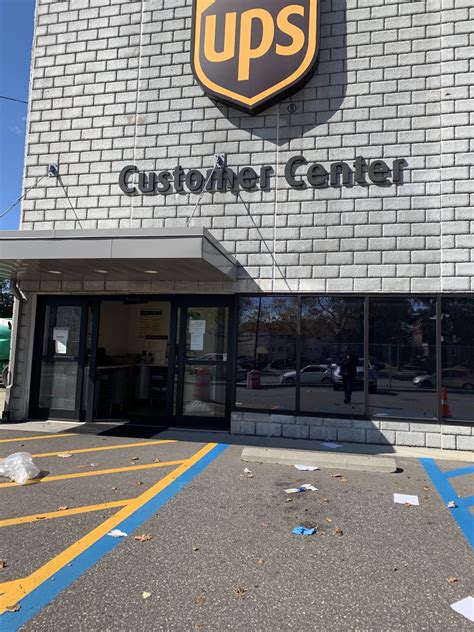 Managers provide an explanation for services at UPS Store Springfield IL 17