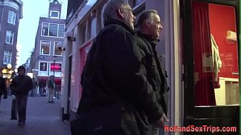 Une Pute Mature Se Fait Prendre Par Le Client XVIDEOS