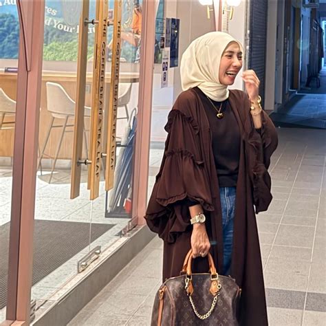 nana razak