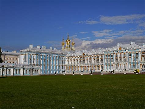 10 Most Famous Russian Buildings Artst