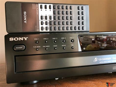 2002 SONY CDP CE375 5 Compact Disk CD Player Changer Optical Output