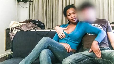 Mooie Zwarte Babe Wijdt Zich Aan Een Blanke Pik XHamster