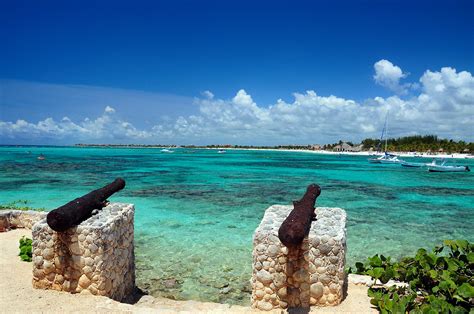 Akumal travel | Mexico - Lonely Planet