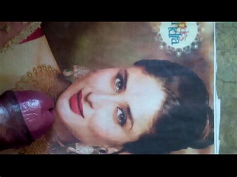 Cum Tribute To Kareena XVIDEOS