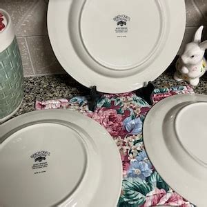 Vintage Brick Oven Aunt Rhody Dinner Plate 4 Piece Set Replacement