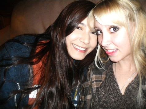 Best Friends Blonde Or Brunette Porn Pic