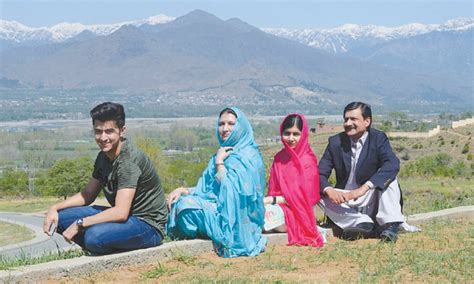 Five years on, Malala returns to hometown in Swat - Newspaper - DAWN.COM