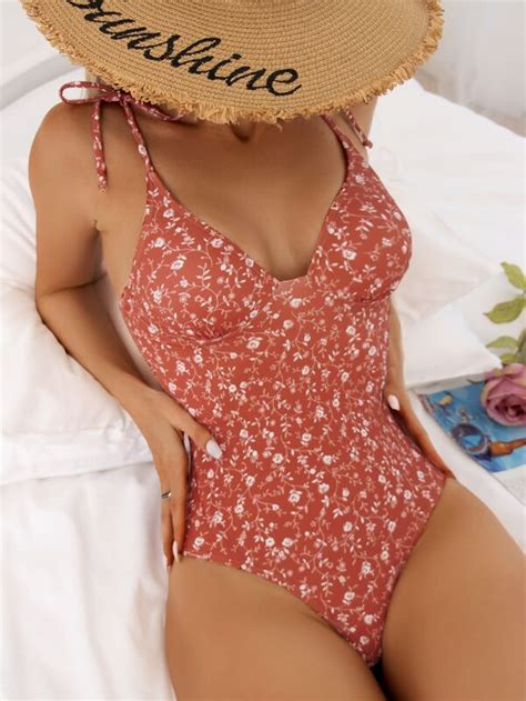 Shein Swim Vcay Ba Ador Una Pieza Floral De Hombros Con Cord N Mode