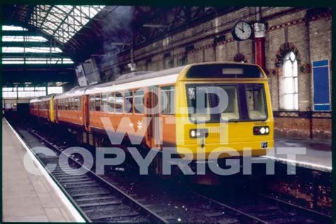 ORIGINAL RAIL SLIDE Class 142 DMU 142009 Manchester Piccadilly Plat