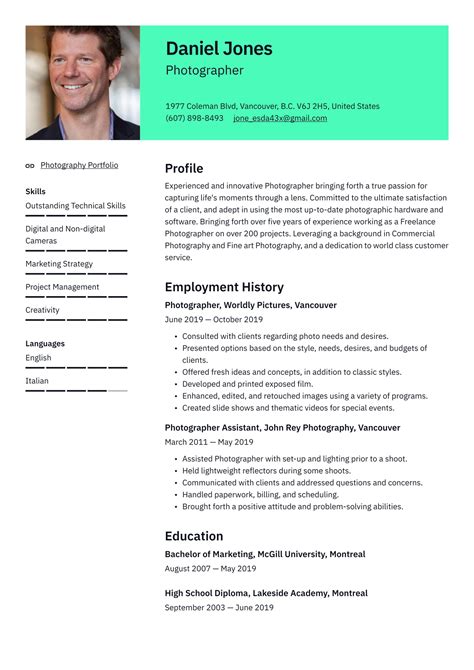 Photographer Resume Examples & Templates (2025) · Resume.io