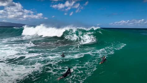 J O B surfa laje seca no Havaí Assista ao vídeo SURF HARDCORE