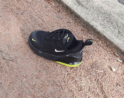 Whose babby dropped a toddler-sized nike air70 in front of woolies ...