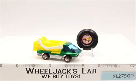 The Heavyweights Scooper Green Hot Wheels Mattel Redline RL W Button Wheeljack S Lab