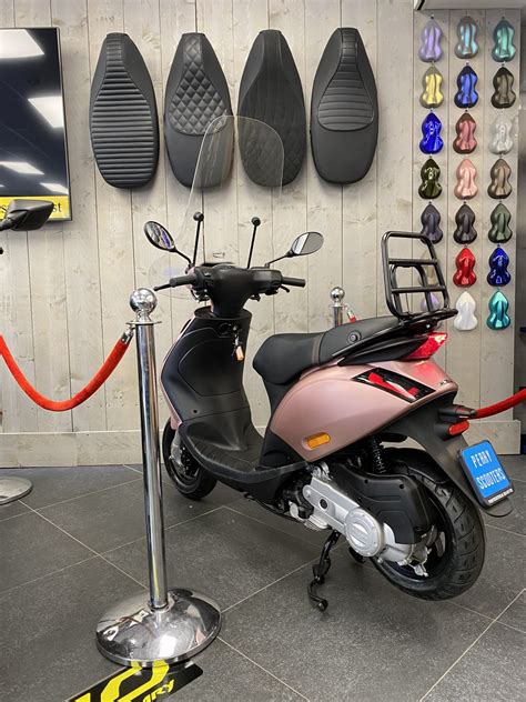 Piaggio Zip Sp Iget 4t 3v Euro 5 Specialpaint Opaco Rosé Perry