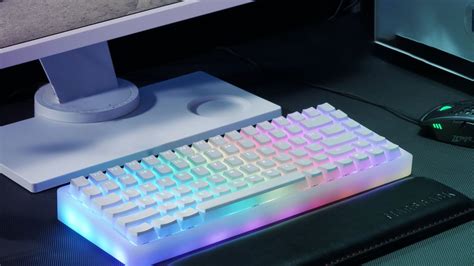 Marsback RGB 75 Keyboard Has A Sweet Translucent Case