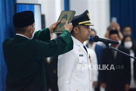 Hengky Kurniawan Dilantik Jadi Bupati Bandung Barat Republika Online