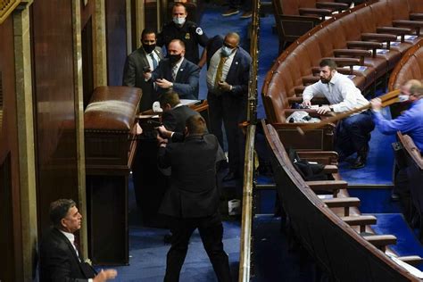 U.S. Rep Troy Nehls tried to negotiate with protesters at U.S. Capitol