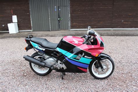 Honda CBR 600 F pc25 600 cm³ 1991 Oulainen Moottoripyörä Nettimoto