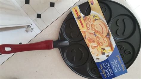 Nordic Ware Emoticon Smiley Face 7 Emojis Pancake Griddle Pan Makes 3 Pancakes £17 00 Picclick Uk