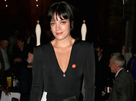 Beaut Lily Allen D Couvrez Le Cv Morphologique De La Chanteuse