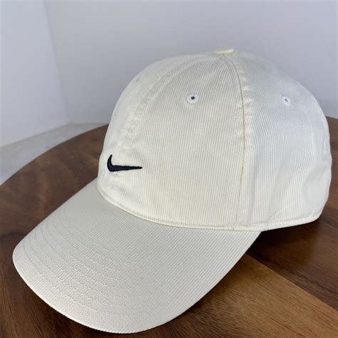 Nike White and Black Basic Swoosh One Size Adjustable… - Gem