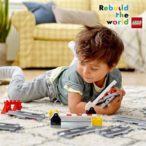 LEGO DUPLO Tory kolejowe 10882 klocki | TaniaKsiazka.pl
