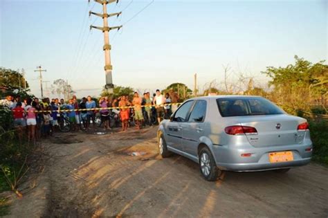 Taxista é Encontrado Morto Dentro De Veículo Em Feira De Santana