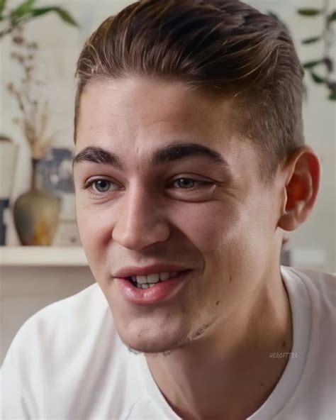 Pin Em Hero Fiennes Tiffin