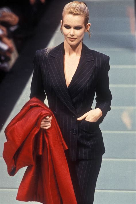 GIANFRANCO FERRE Runway Show FW 1996 Claudia Schiffer Ropa Casual