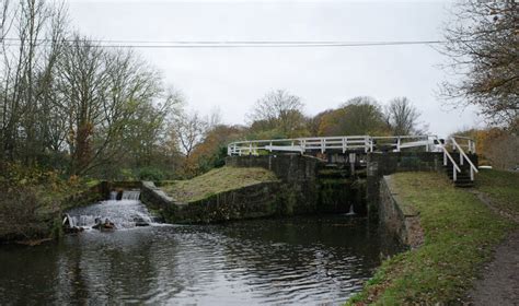 Hirst Lock The Leeds And Liverpool Habiloid Geograph Britain