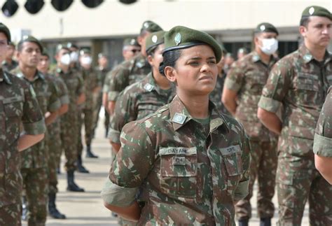 Alistamento militar voluntário feminino está aberto e segue até 30 de