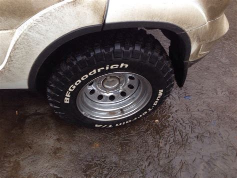 Примерка дисков R15/J8/ET -19 — Chevrolet Niva (1G), 2012 года ...