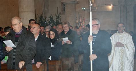 Cérémonie Saxon Sion une messe de Minuit dans la tradition