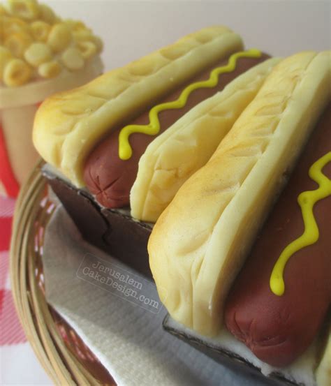 Top Hot Dog Cakes