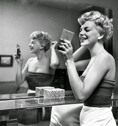 Barbara Nichols 5 Octobre Vintage Cinéma