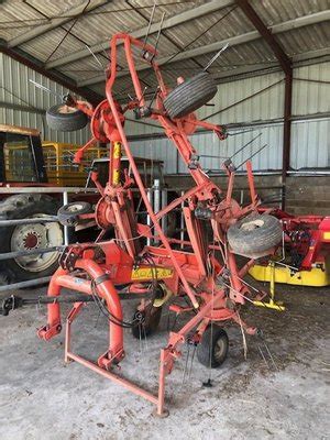 Faneur Kuhn GF5801 MH à vendre sur Marsaleix